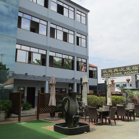 Hotel Patriota Луанда Екстериор снимка