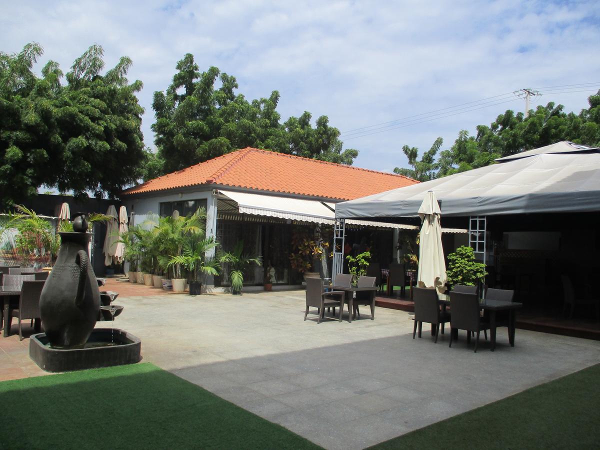 Hotel Patriota Луанда Екстериор снимка